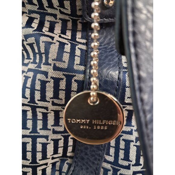 Tommy Hilfiger Large Monogram Shoulder Tote Bag - Picture 11 of 16